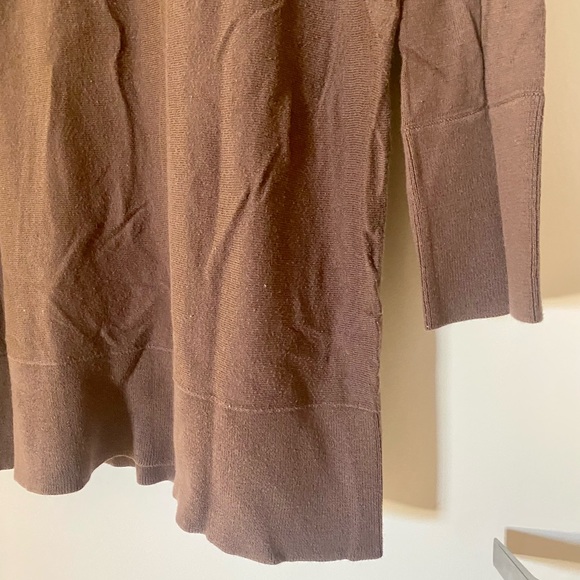 Women’s chocolate brown 3/4 sleeve knit vneck sweater TALBOTS petites, sz M - Picture 5 of 8